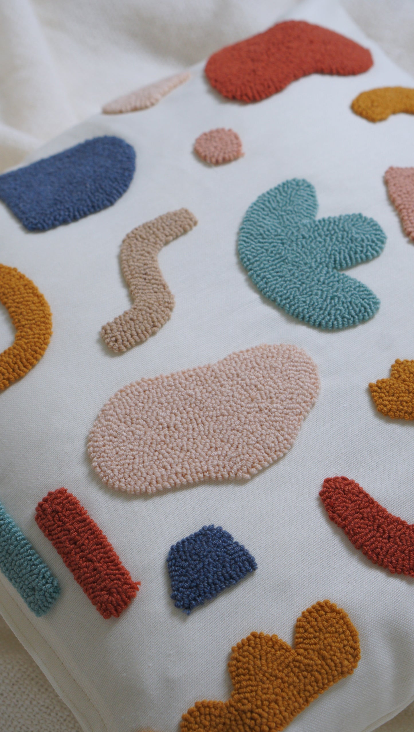 Abstract Cushion