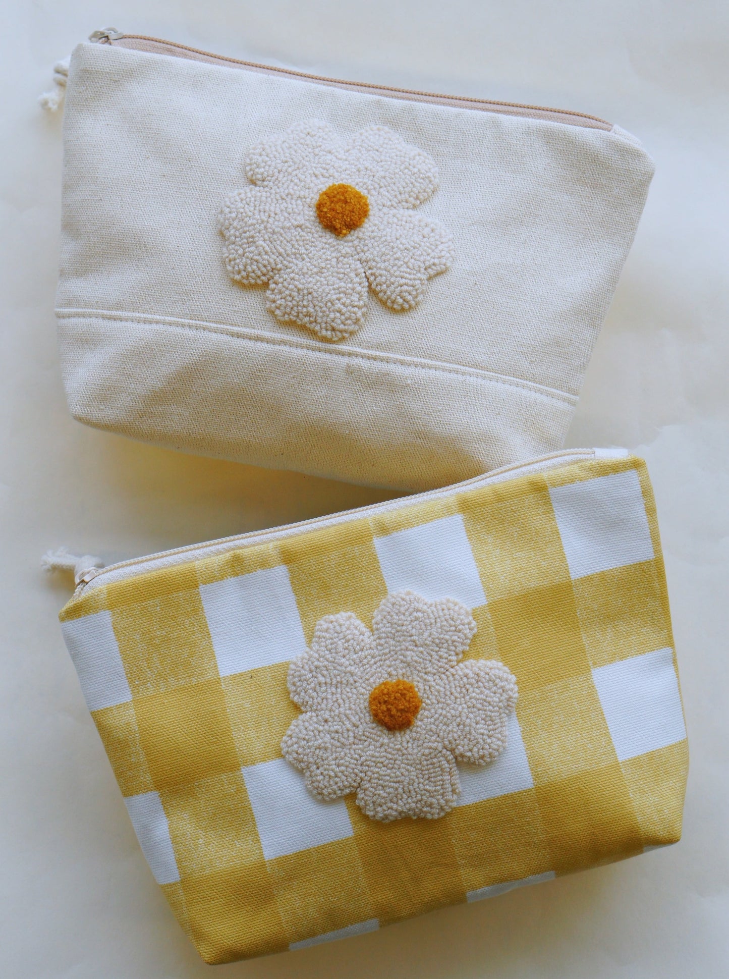Daisy Makeup Case