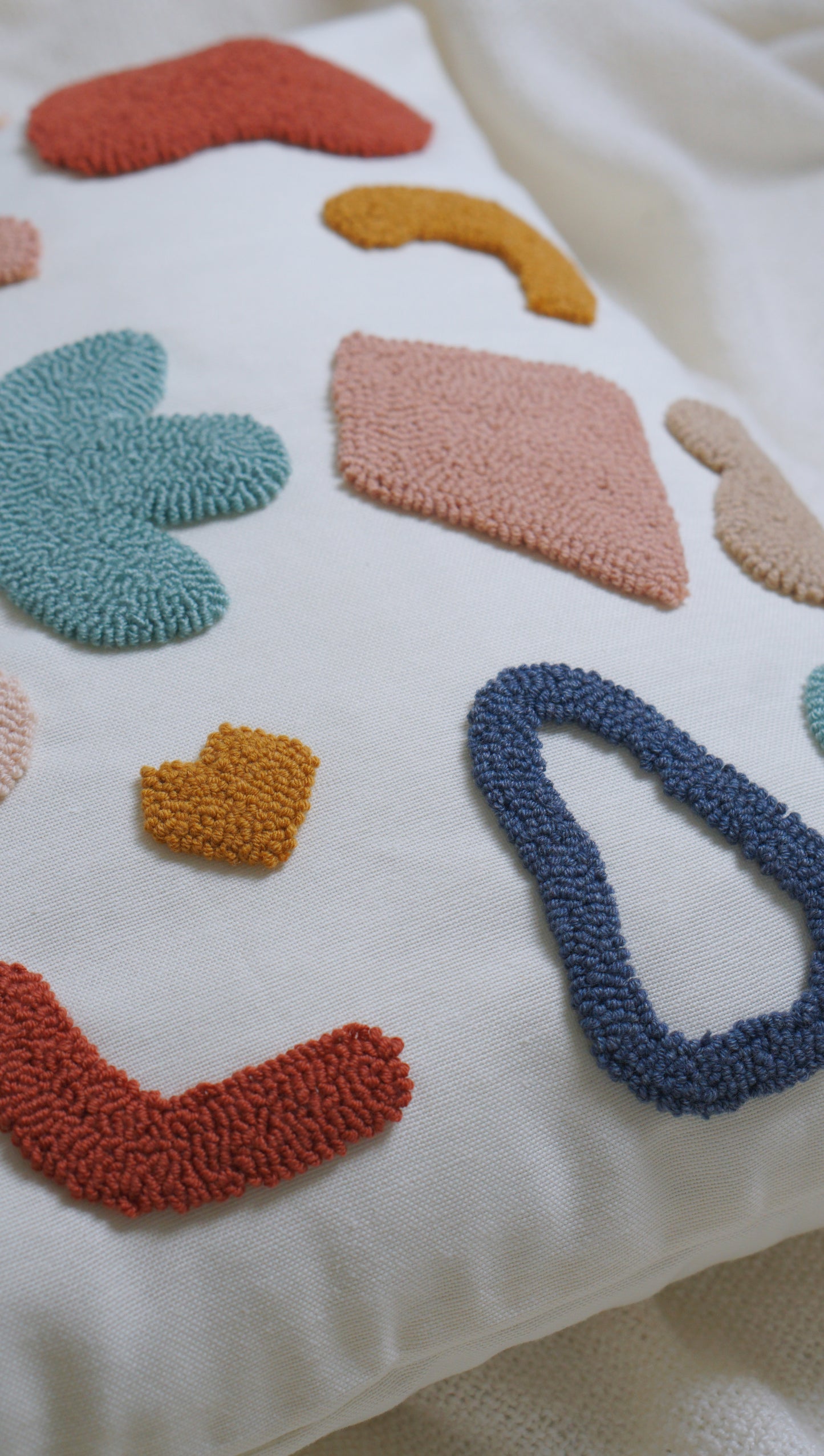 Abstract Cushion