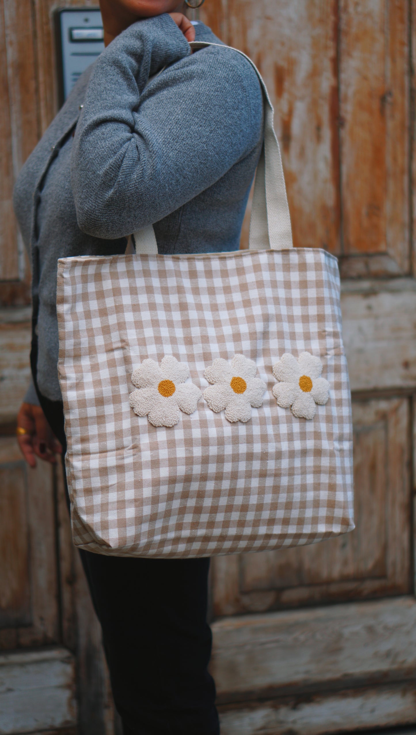 Gingham Daisy Tote